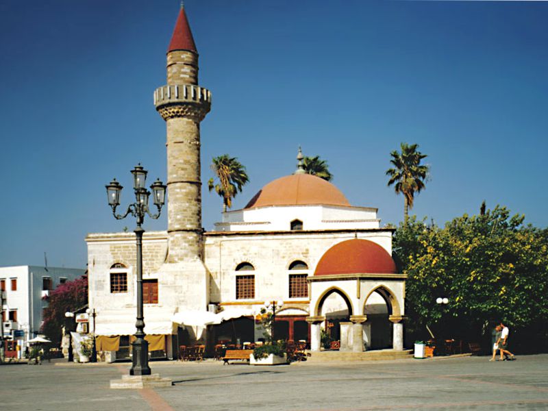 Die Defterdar Moschee aus dem Jahre 1725 - heute ein Café